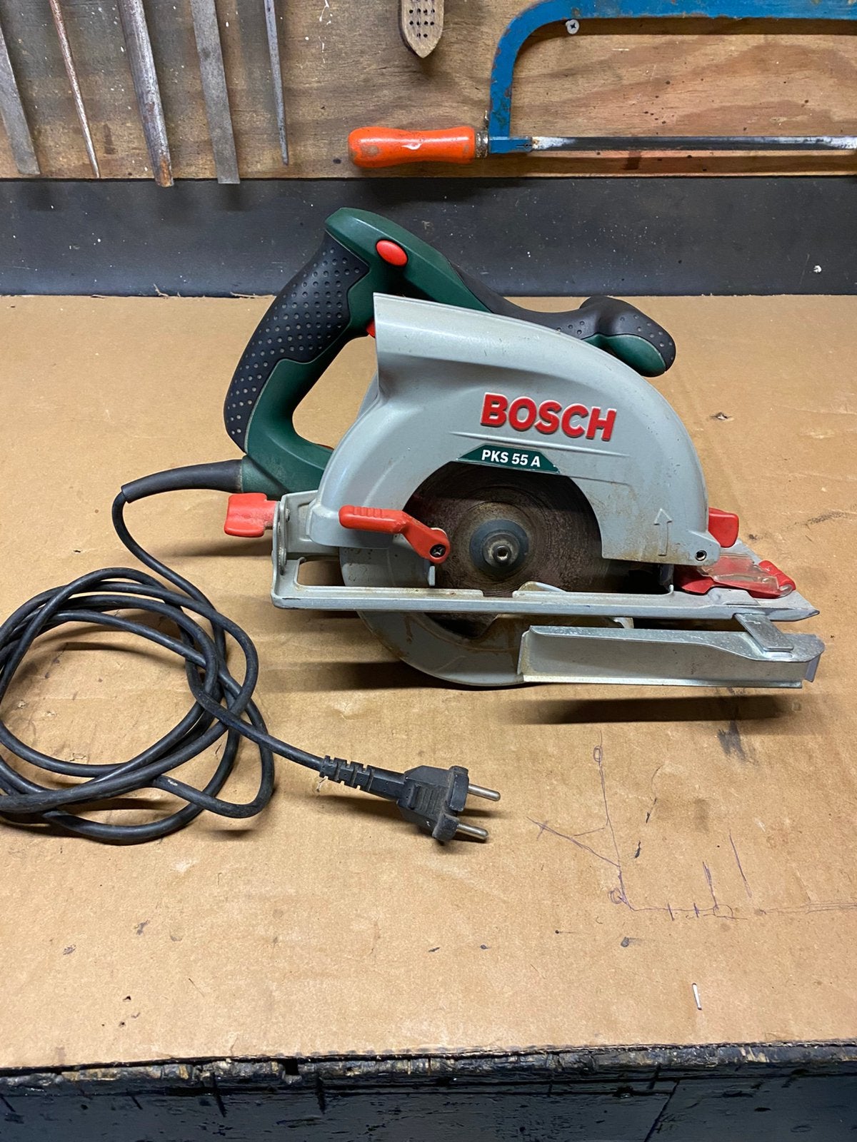 Bosch hand cirkelzaag, Ophalen, Cirkelzaag, Zo goed als nieuw, 30 tot 70 mm