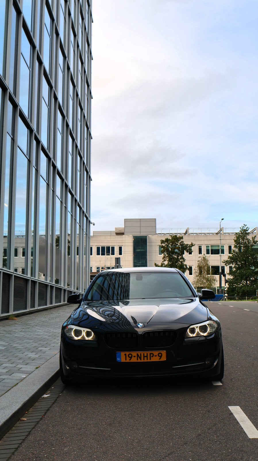 BMW 5-Serie 3.0 I 528 AUT 2010 Zwart, Auto's, Achterwielaandrijving, Origineel Nederlands, Bedrijf, Sedan