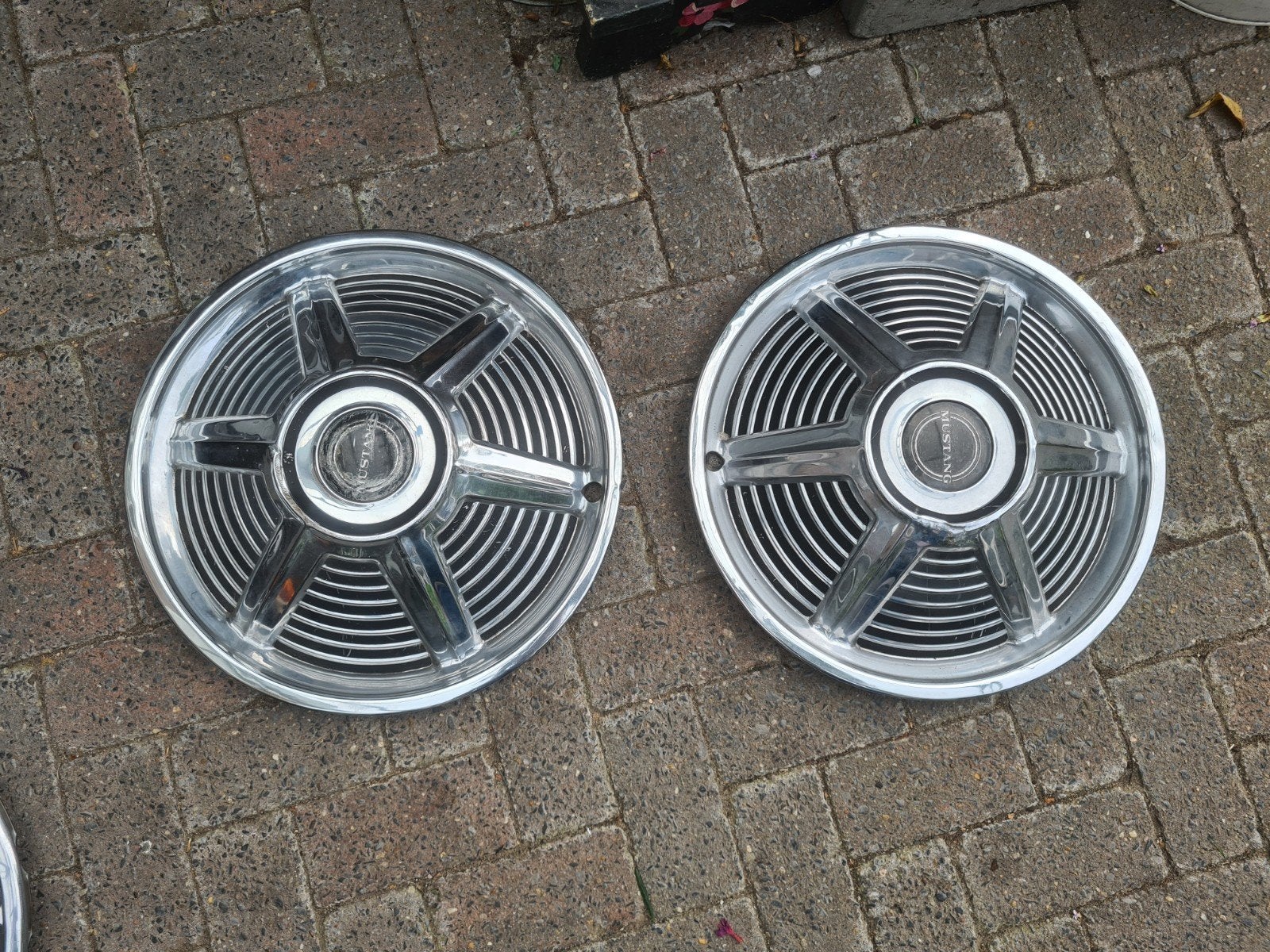 Originele wieldoppen voor Ford Mustang 1964-1966, Auto diversen, Ophalen of Verzenden