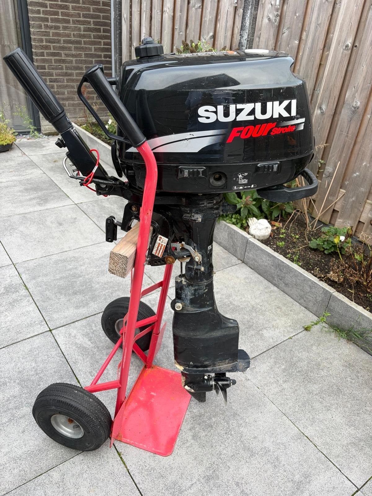 Suzuki 6 PK Buitenboordmotor langstaart motor