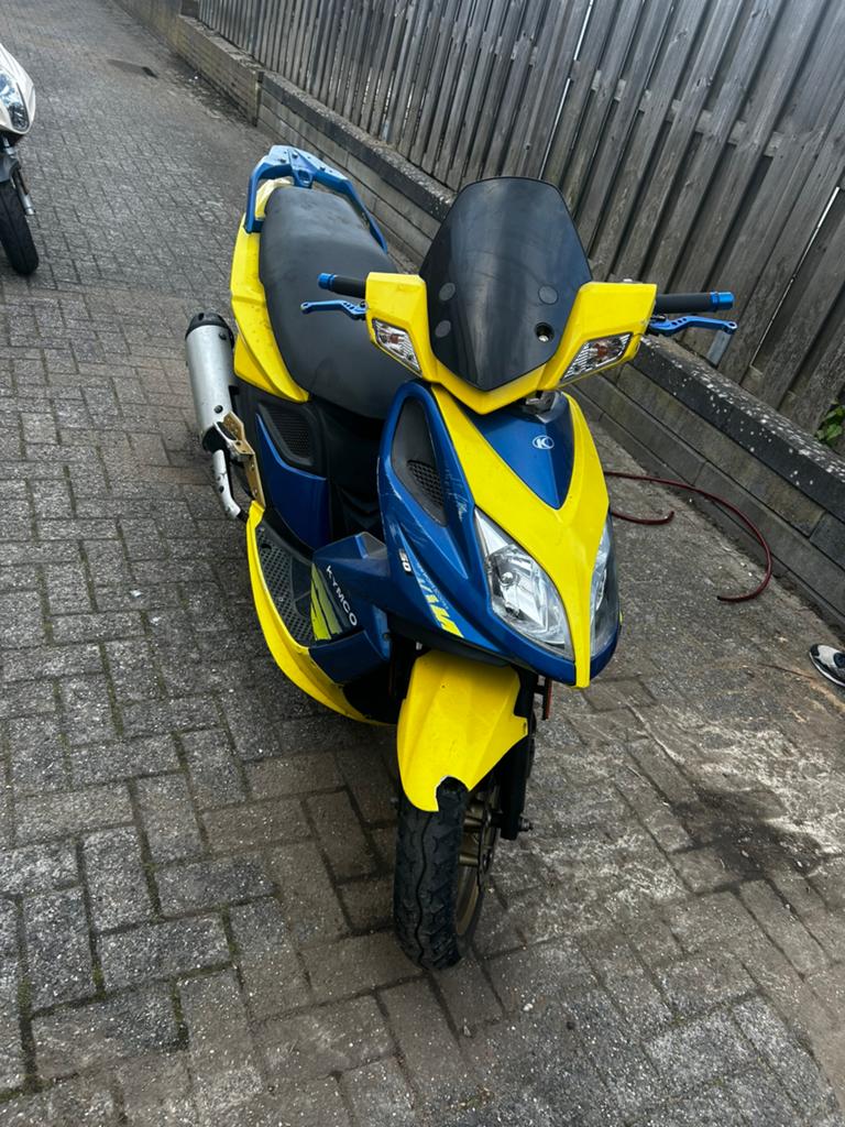 Kymco agility RC 50 te koop, Fietsen en Brommers, Scooters | Yamaha, Ophalen, Gebruikt, Overige modellen, Maximaal 45 km/u