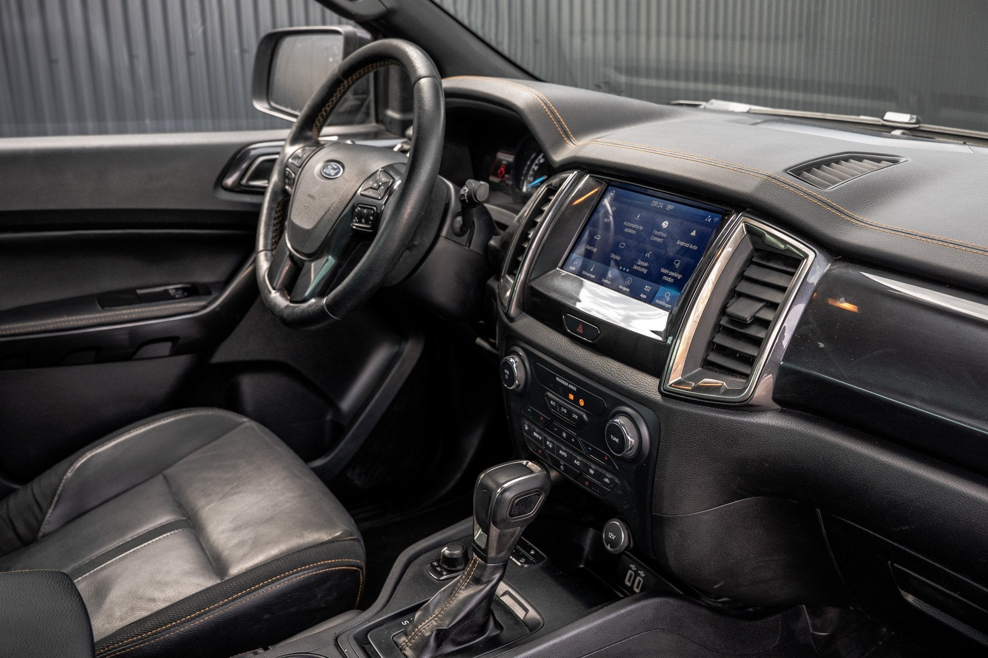 Ford Ranger 2.0 EcoBlue 4x4 | 213 PK | Automaat | LED | Came, Auto's, Automaat, Gebruikt, 4 cilinders, Zwart