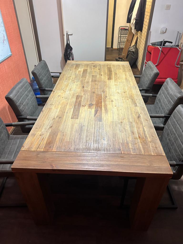 Robuuste eettafel met 6 stoelen - massief hout, Huis en Inrichting, Tafels | Eettafels, Ophalen, Gebruikt, Klassiek, 50 tot 100 cm