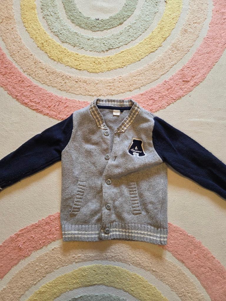 Vest blauw grijs Name It maat 98 ideaal voor als het wat kou, Kinderen en Baby's, Kinderkleding | Maat 98, Gebruikt, Trui of Vest
