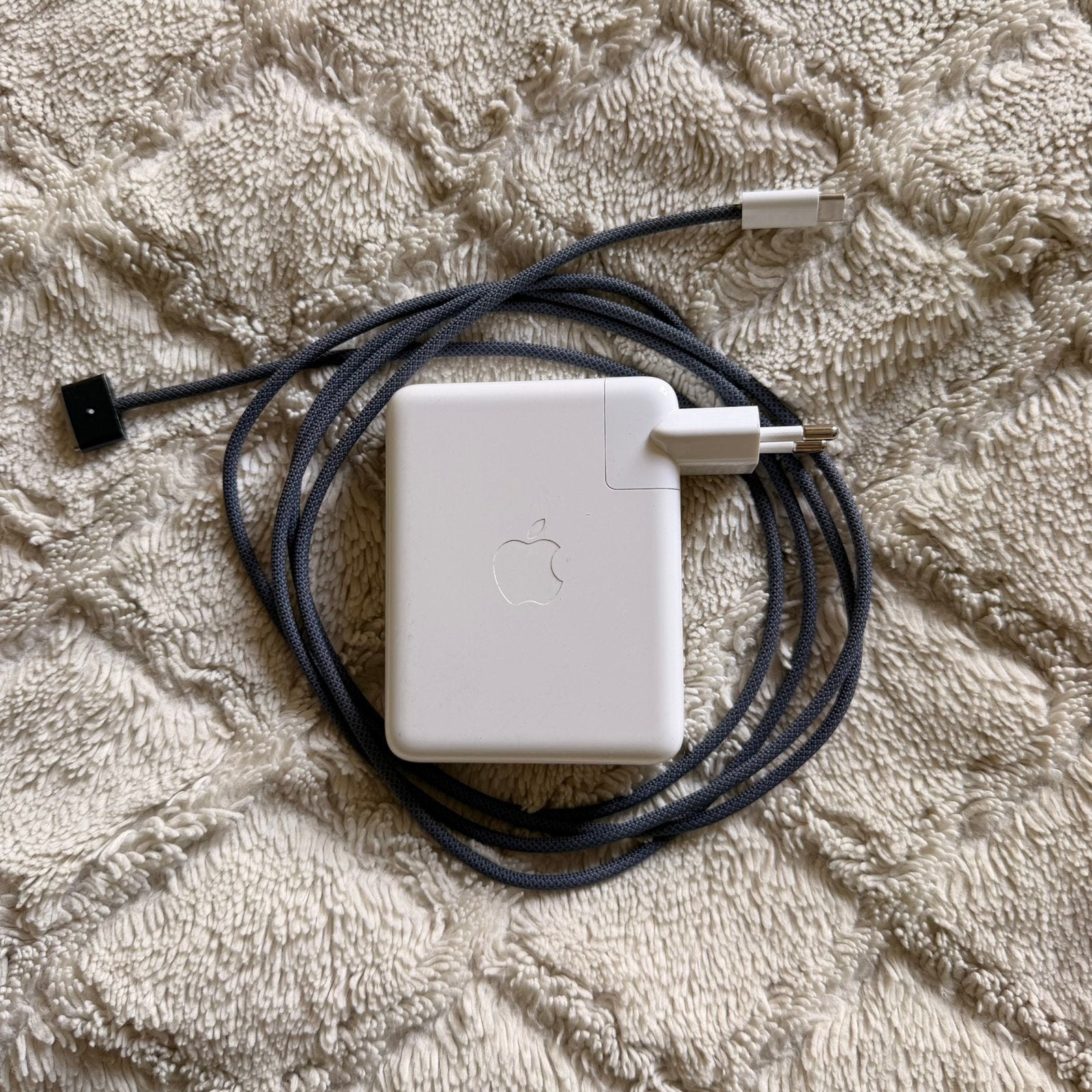 Apple Magsafe oplader | 140W, black | Like new, Computers en Software, Ophalen of Verzenden, Zo goed als nieuw