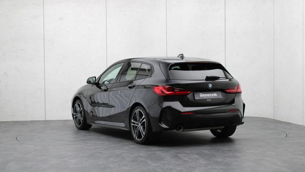 BMW 1-serie 118i M-Sport | Achteruitrijcamera | M Sportstoel, Auto's, BMW, 12 maanden, Lichtsensor, Gebruikt, Alcantara