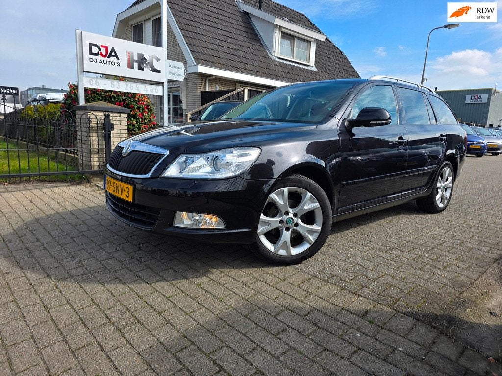Skoda Octavia Combi 1.2 TSI Elegance Business Line Nieuwe ke, Euro 5, Stof, Gebruikt, 4 cilinders