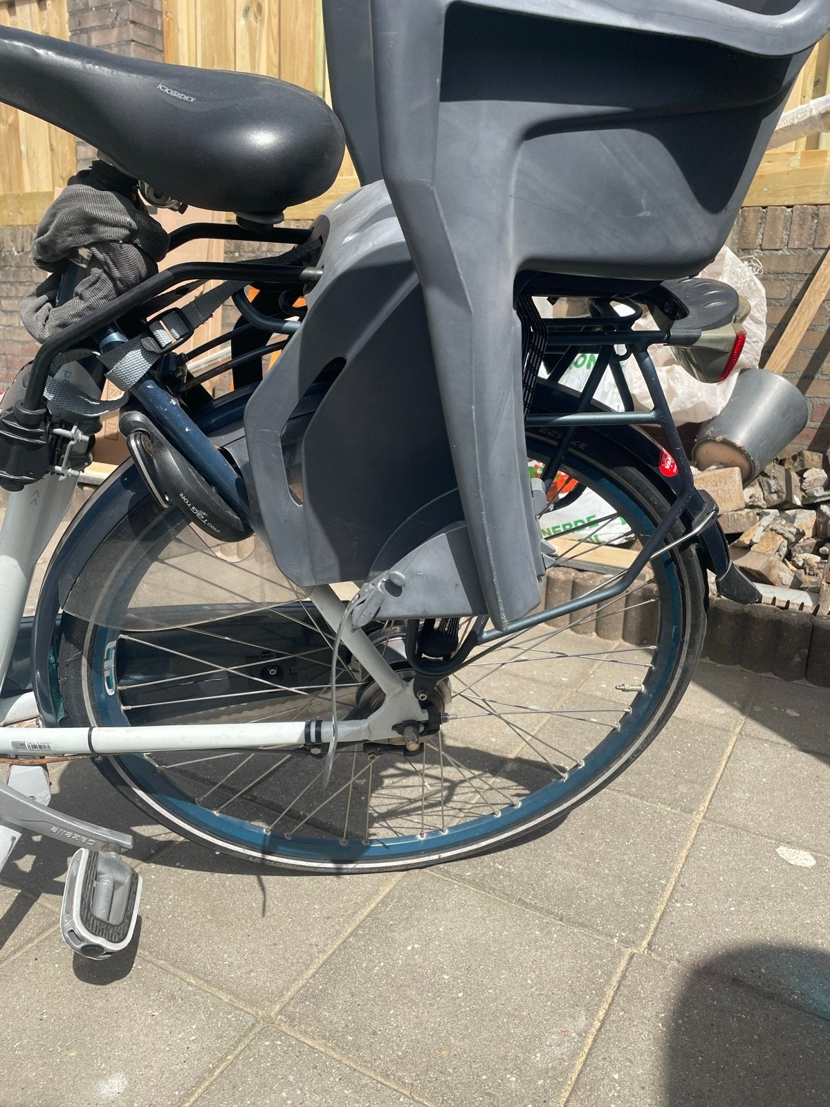 Gazelle fiets met kinderstoel en telefoonhouder, Ophalen, Velgrem, Versnellingen, Gazelle