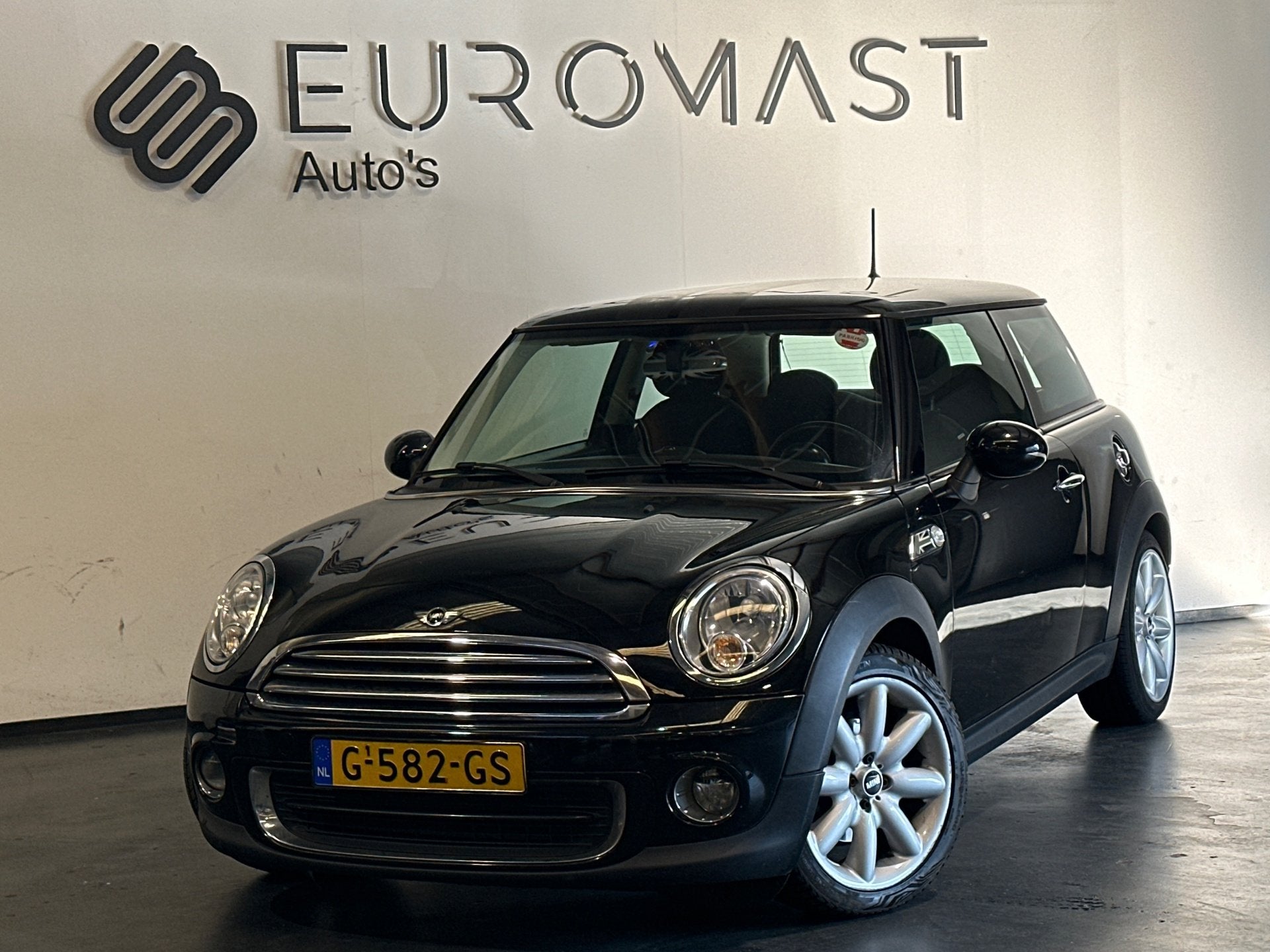 Mini 3-Deurs 1.6 One Salt Airco Nieuw apk Nette auto, Auto's, Voorwielaandrijving, Euro 5, 4 cilinders, 1055 kg