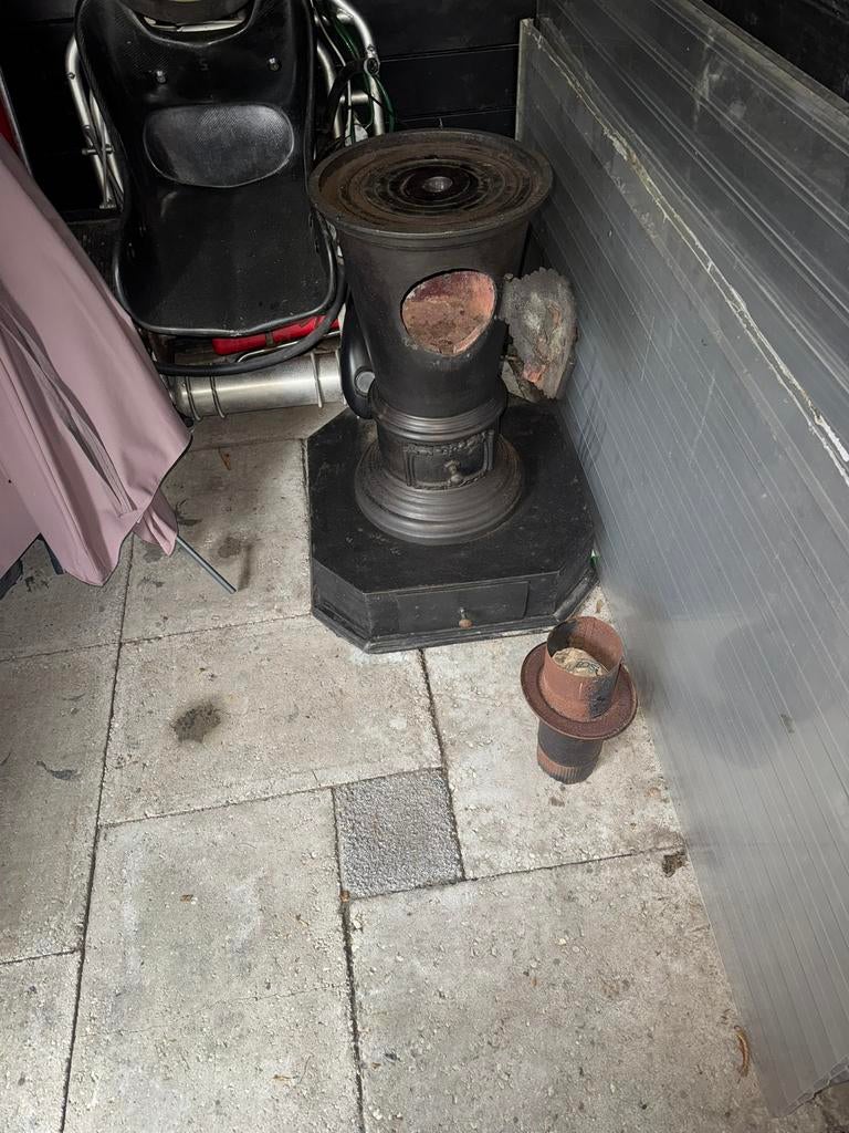 Antieke potkachel, Ophalen of Verzenden, Zo goed als nieuw, Hout, Houtkachel