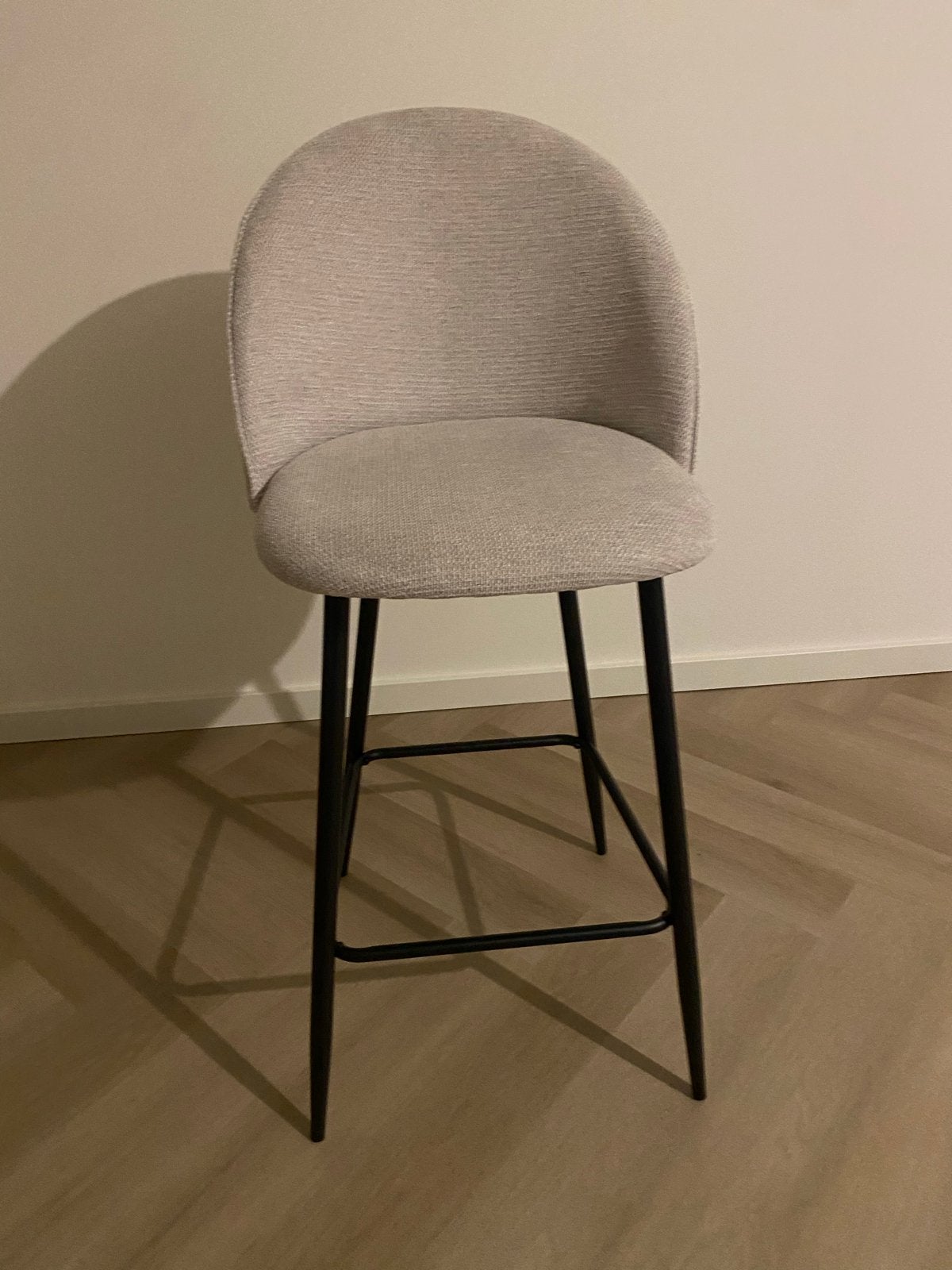 Moderne barkruk voor keukeneiland - zithoogte 70cm, Gebruikt, Met voetsteun, 60 tot 90 cm, Ophalen of Verzenden