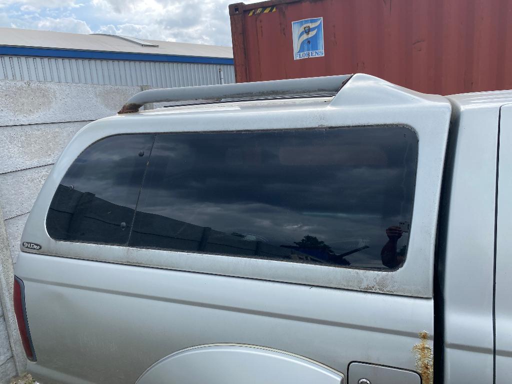 laadbakcover van nissan navara dubbel cabine, Ophalen, Gebruikt, Geerts autos bv, Achter