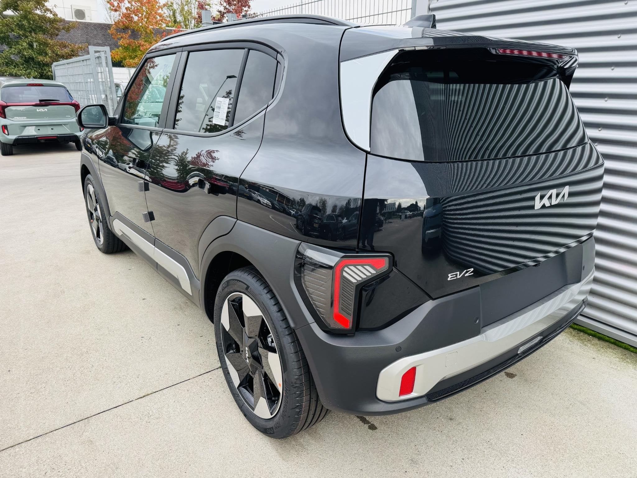 Kia EV2 Plus 61 kWh Rijklaar incl. Metallic lak | VoorraadVo, Auto's, 360 min, SUV of Terreinwagen, Te koop, Verwarmde buitenspiegels