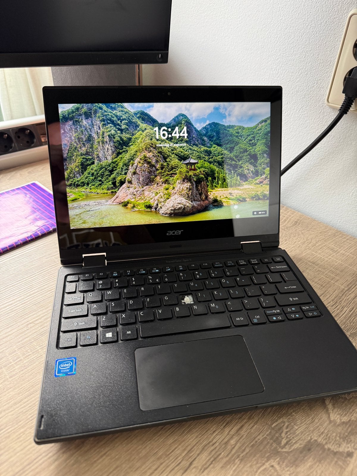 Acer TravelMate Spin B118-R 2-in1 laptop. Mist een toets, Computers en Software, Gebruikt, Ophalen of Verzenden, SSD, 11 inch