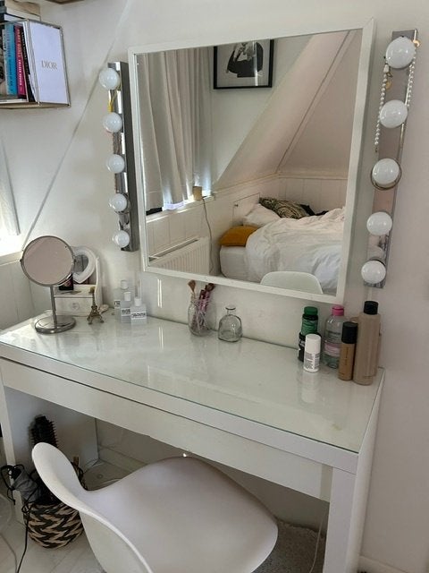 IKEA MALM bureau / kaptafel – wit  met spiegel, Huis en Inrichting, 100 tot 150 cm, Ophalen of Verzenden, Zo goed als nieuw, Minder dan 100 cm