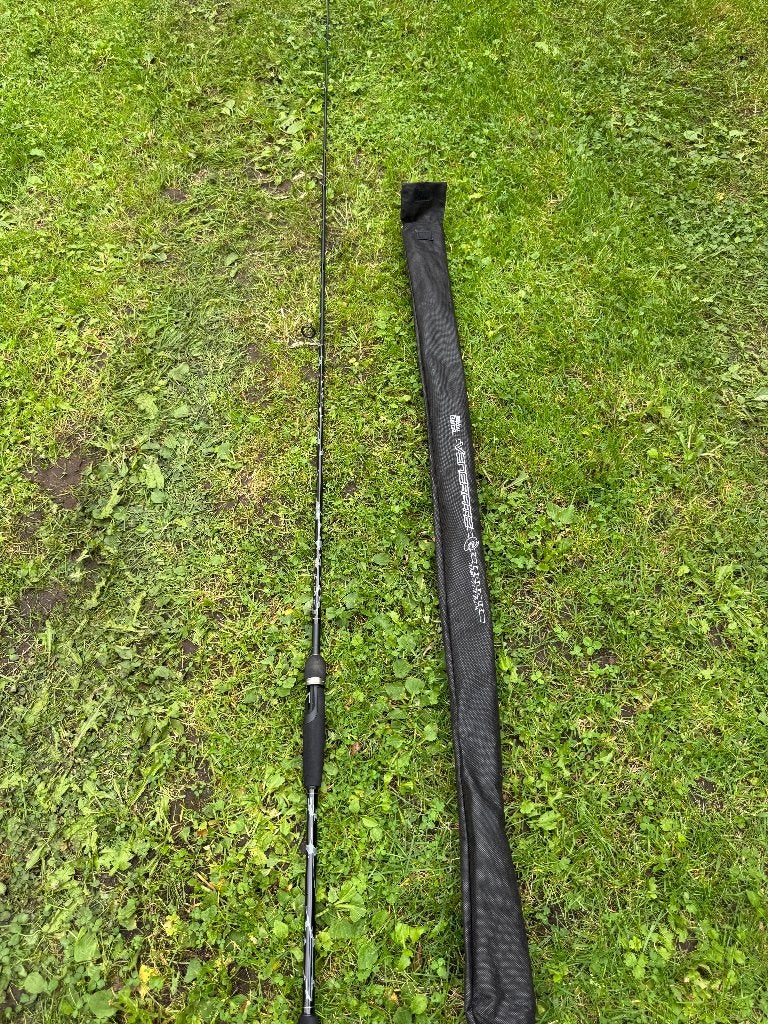 Abu Garcia Venerate 10-35g, 240cm, Watersport en Boten, Ophalen, Zo goed als nieuw, Molen