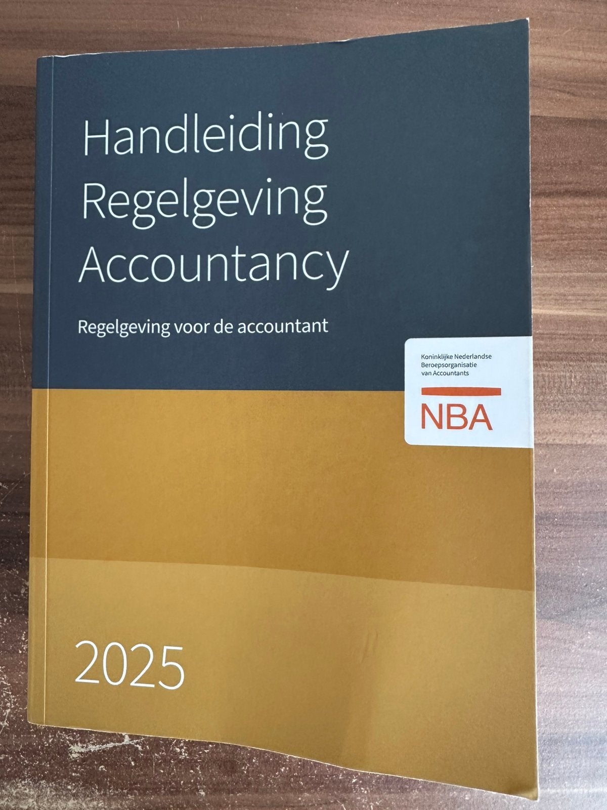 Handleiding Regelgeving Accountancy 2025 HRA, Boeken, Studieboeken en Cursussen, Ophalen of Verzenden, Beta, Zo goed als nieuw