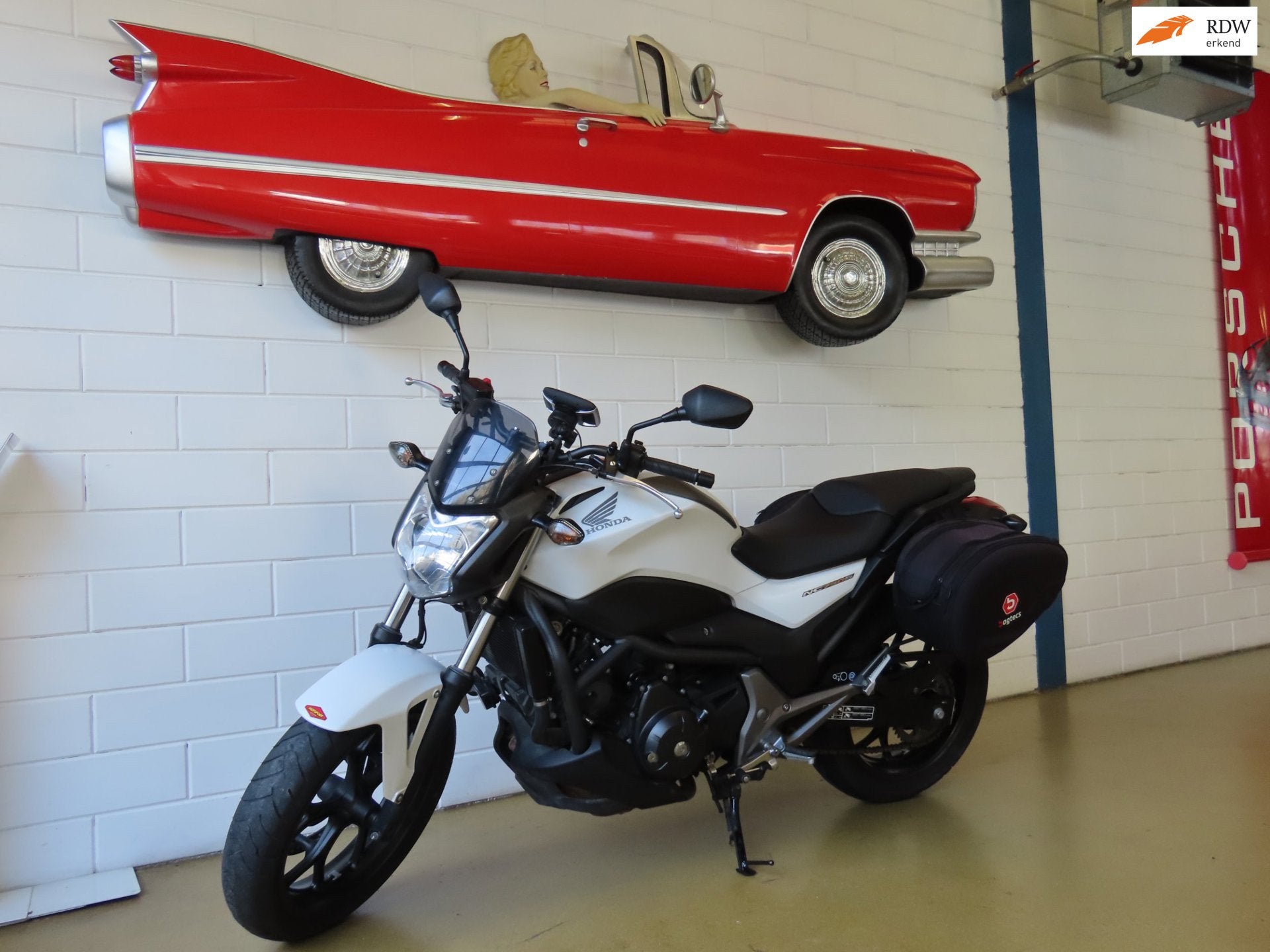 Honda Tour NC 750S ABS, Henry Fordstraat 17
3238BE  Zwartewaal, NL, Bedrijf, Meer dan 35 kW, Toermotor