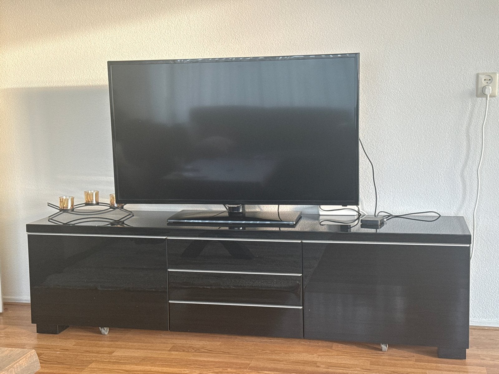 Ikea tv kast, Ophalen, Gebruikt, 150 tot 200 cm, Minder dan 100 cm