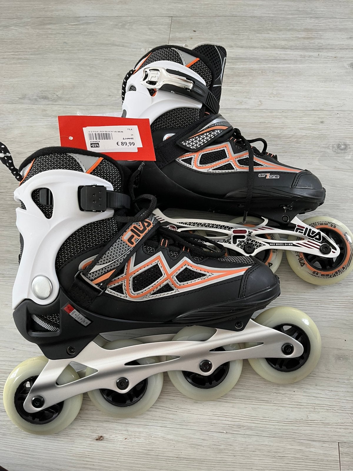 Skeelers dames + helm + knie-en elleboogbeschermers, Sport en Fitness, Skeelers, Verstelbaar, Nieuw, Inline skates 4 wielen, Dames