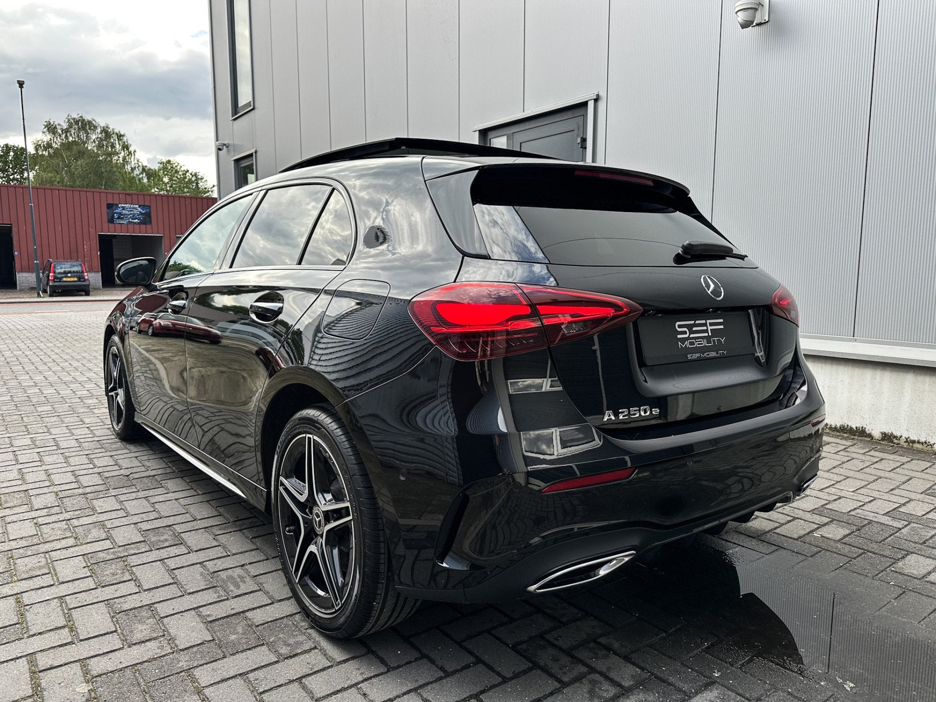 Mercedes-Benz A-Klasse 250 e AMG Line Pano | Memory | Headup, Auto's, Mercedes-Benz, Gebruikt, Euro 6, Automatische klimaatregeling