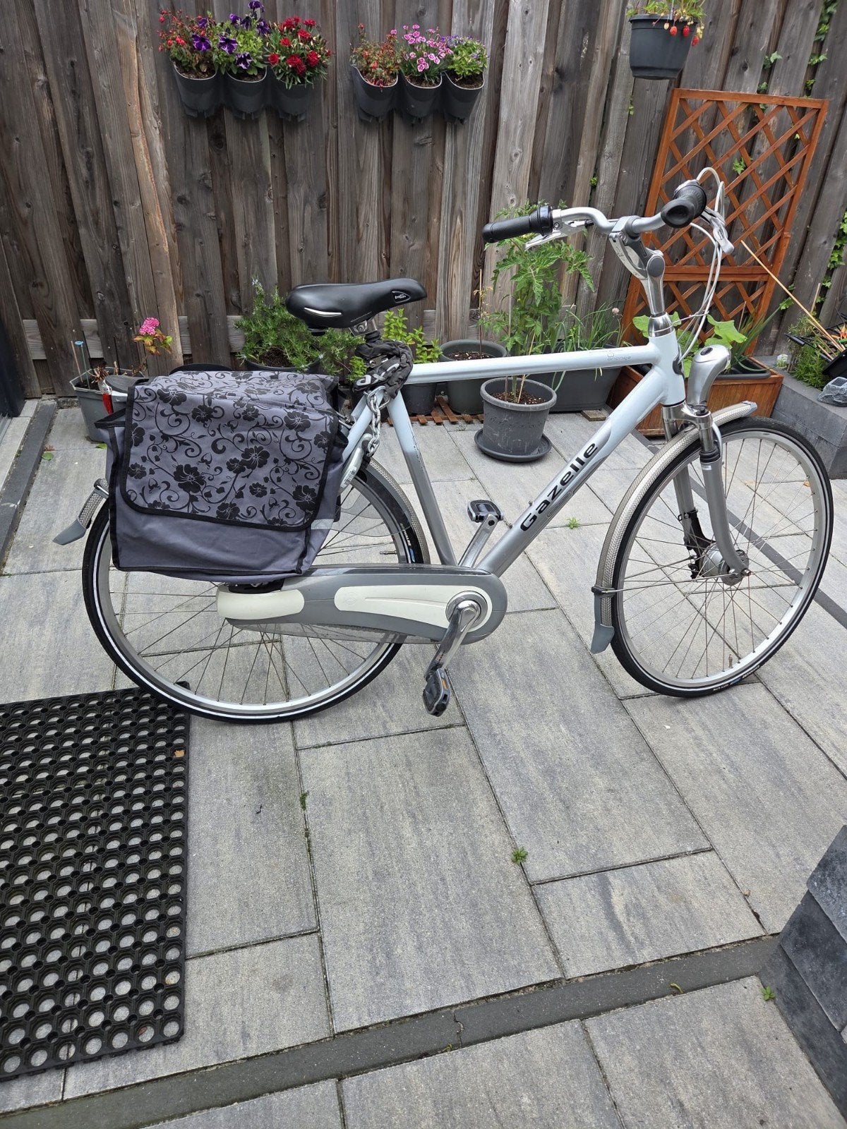 Mooie Gazelle fiets, weinig gebruikt, Fietsen en Brommers, Fietsen | Dames | Damesfietsen, Ophalen