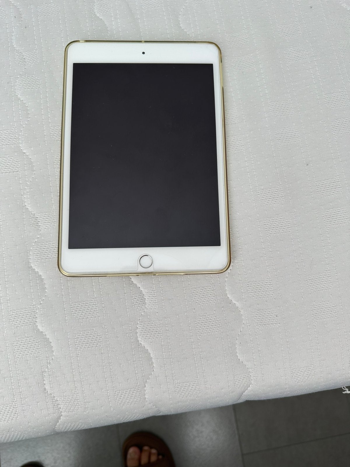 Foto 3 van Ipad mini 4 128 gb 3G