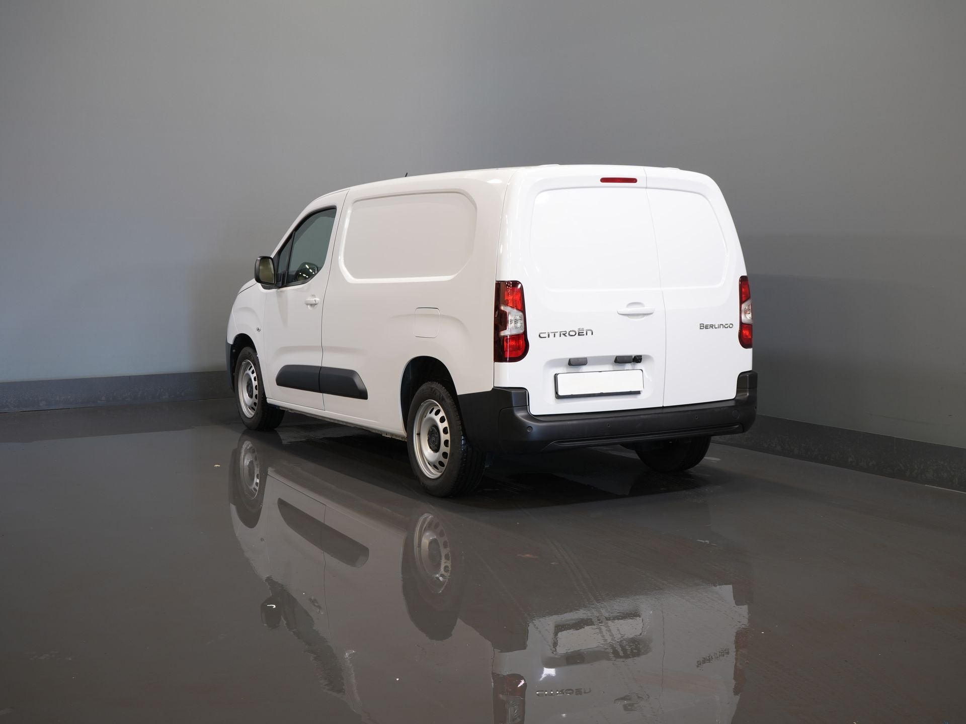 Citroën Berlingo 1.5 HDi 100 pk L2 Carplay/ Stoelverw/ 3Per, Voorwielaandrijving, Gebruikt, Citroën, Wit