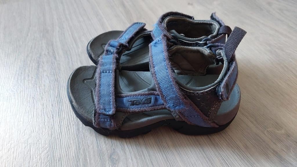 Teva kids maat 25 blauw, Kinderen en Baby's, Kinderkleding | Schoenen en Sokken, Gebruikt, Jongen of Meisje, Overige typen, Teva