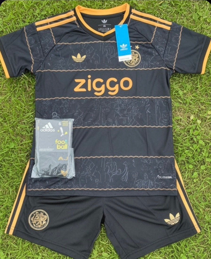 Ajax uittenue 26/27. Maat 164, Maat XS of kleiner, Ophalen of Verzenden, Nieuw, Set