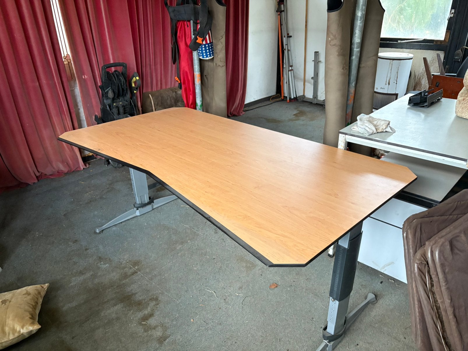 Bureau  Designin hoogte verstelbaar - zo goed als nieuw, Huis en Inrichting, Ophalen, Minder dan 55 cm, Zo goed als nieuw, 60 cm of meer