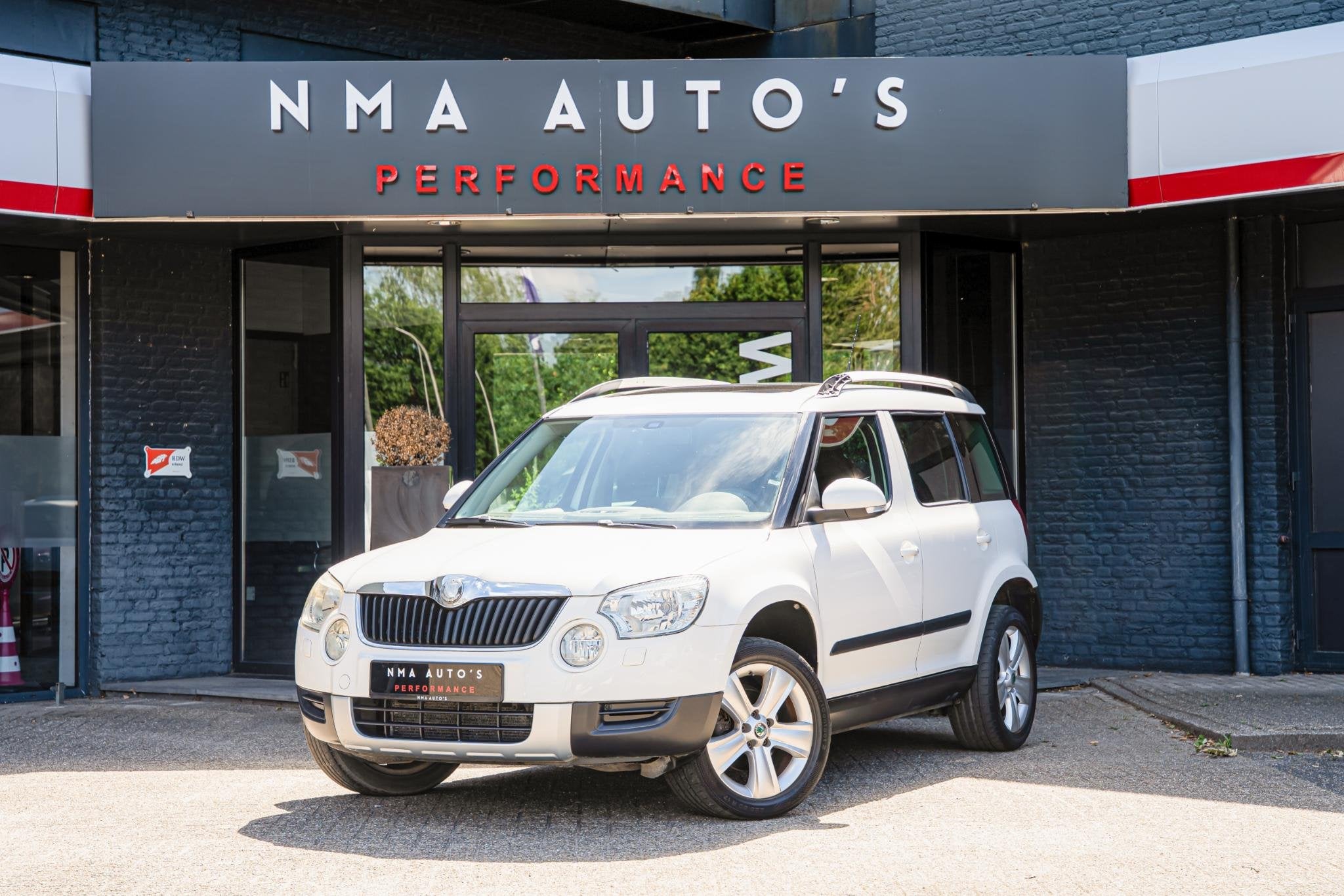 Skoda Yeti 1.8 TSI Elegance 4x4 PANO/TREKHAAK/VOLLEDIG DEALE, Auto's, Skoda, 13 km/l, Euro 5, Stof, Gebruikt