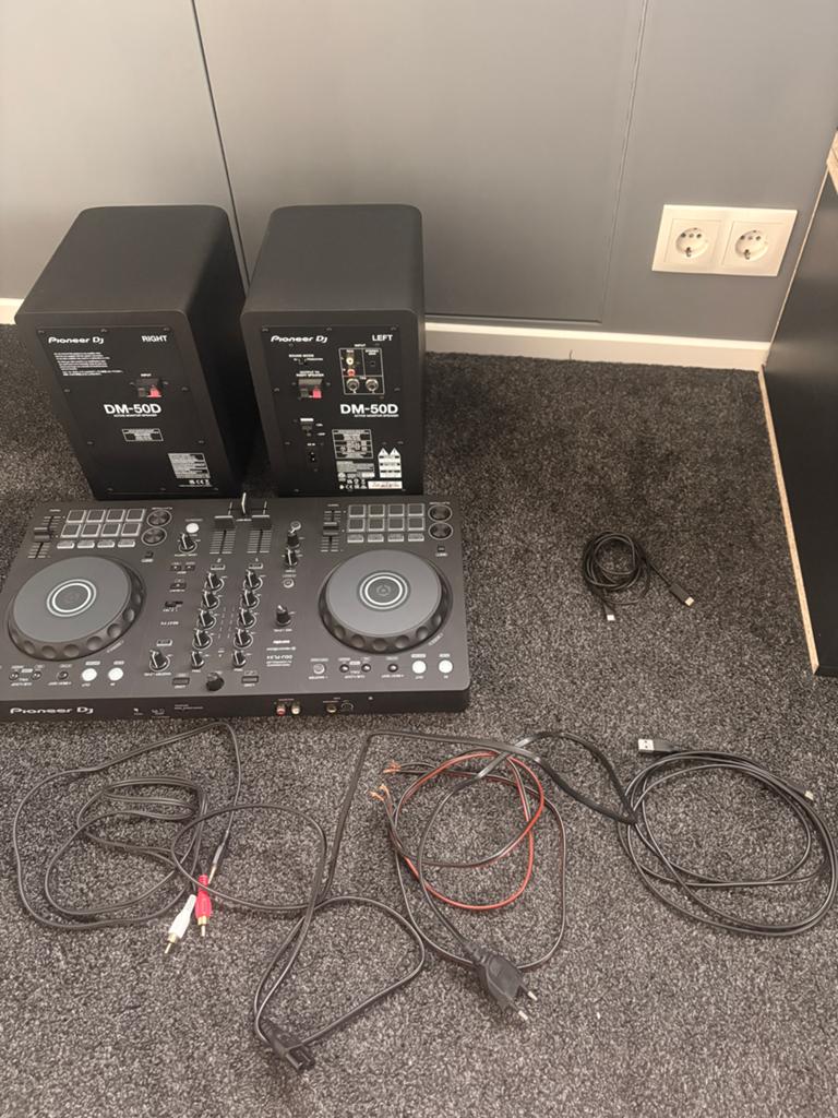 Pioneer DJ-set: DDJ-FLX4 controller met DM-50D speakers, Ophalen of Verzenden, Zo goed als nieuw, Dj-set, Pioneer