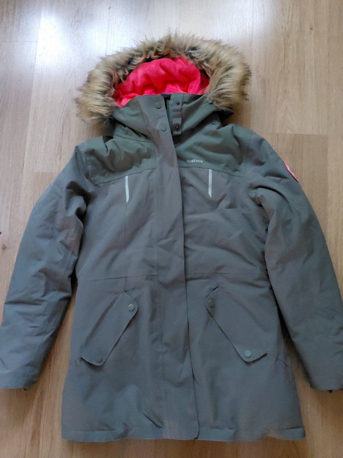 meiden  winterjas quechua 164/170 zgan, Ophalen, Zo goed als nieuw