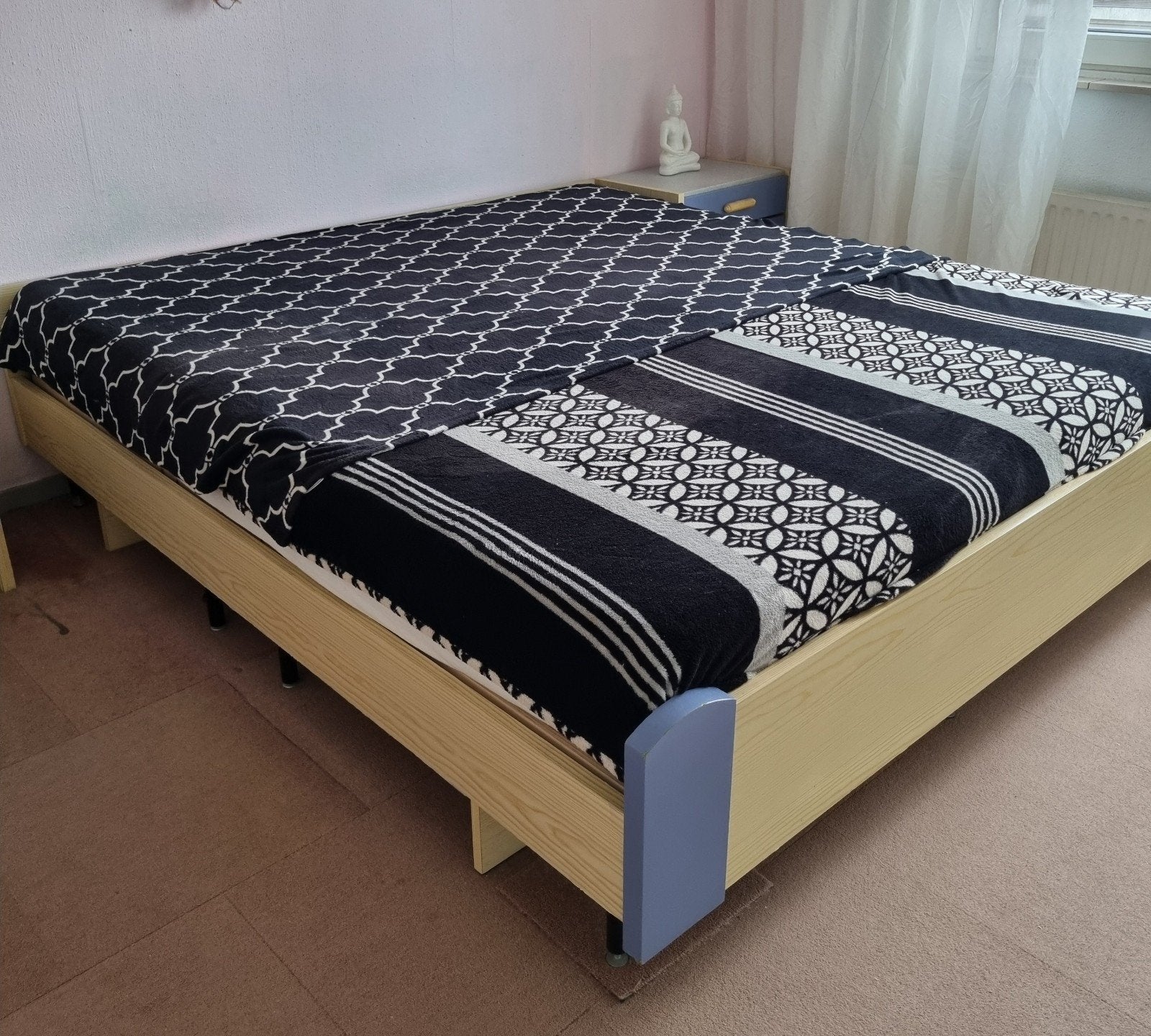 Riant 2-persoonsbed met verstelbaar hoofd- en voeteneinde, Ophalen, Gebruikt, 210 cm, Tweepersoons