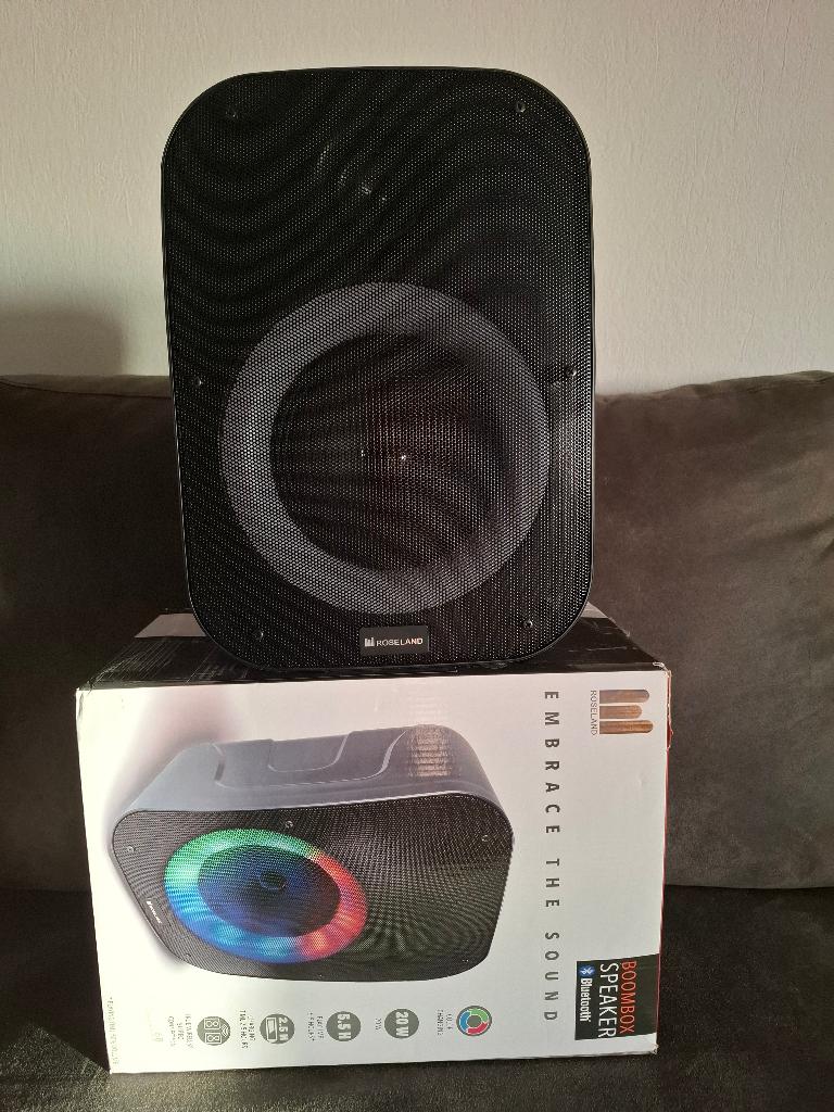 Boombox speaker bluetooh, Audio, Tv en Foto, Luidsprekers, Overige typen, Zo goed als nieuw, Minder dan 60 watt, Ophalen