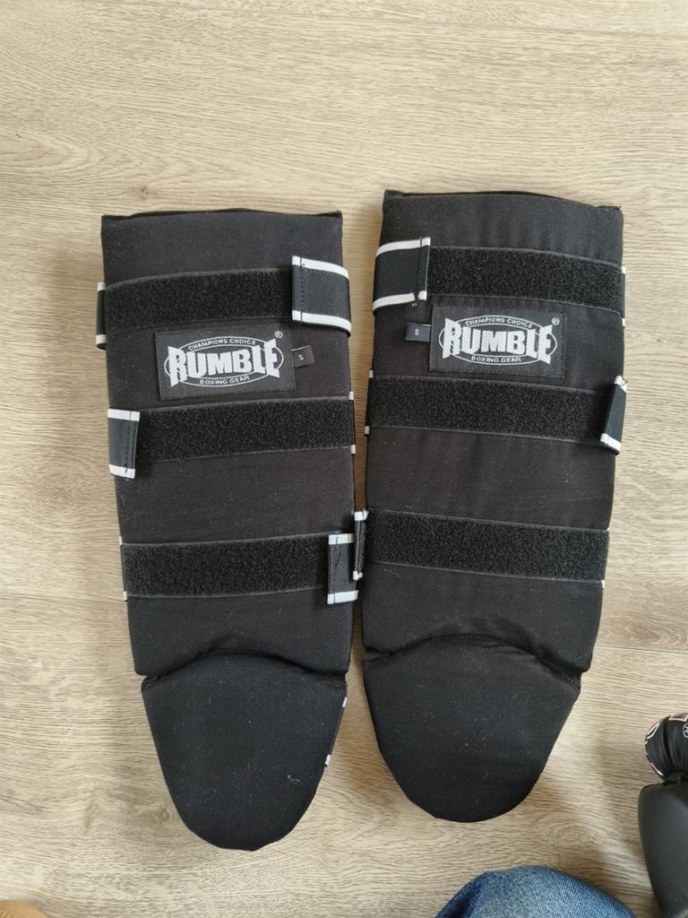 Kickboks scheenbeschermers maat S, Sport en Fitness, Vechtsporten en Zelfverdediging, Ophalen of Verzenden, Zo goed als nieuw
