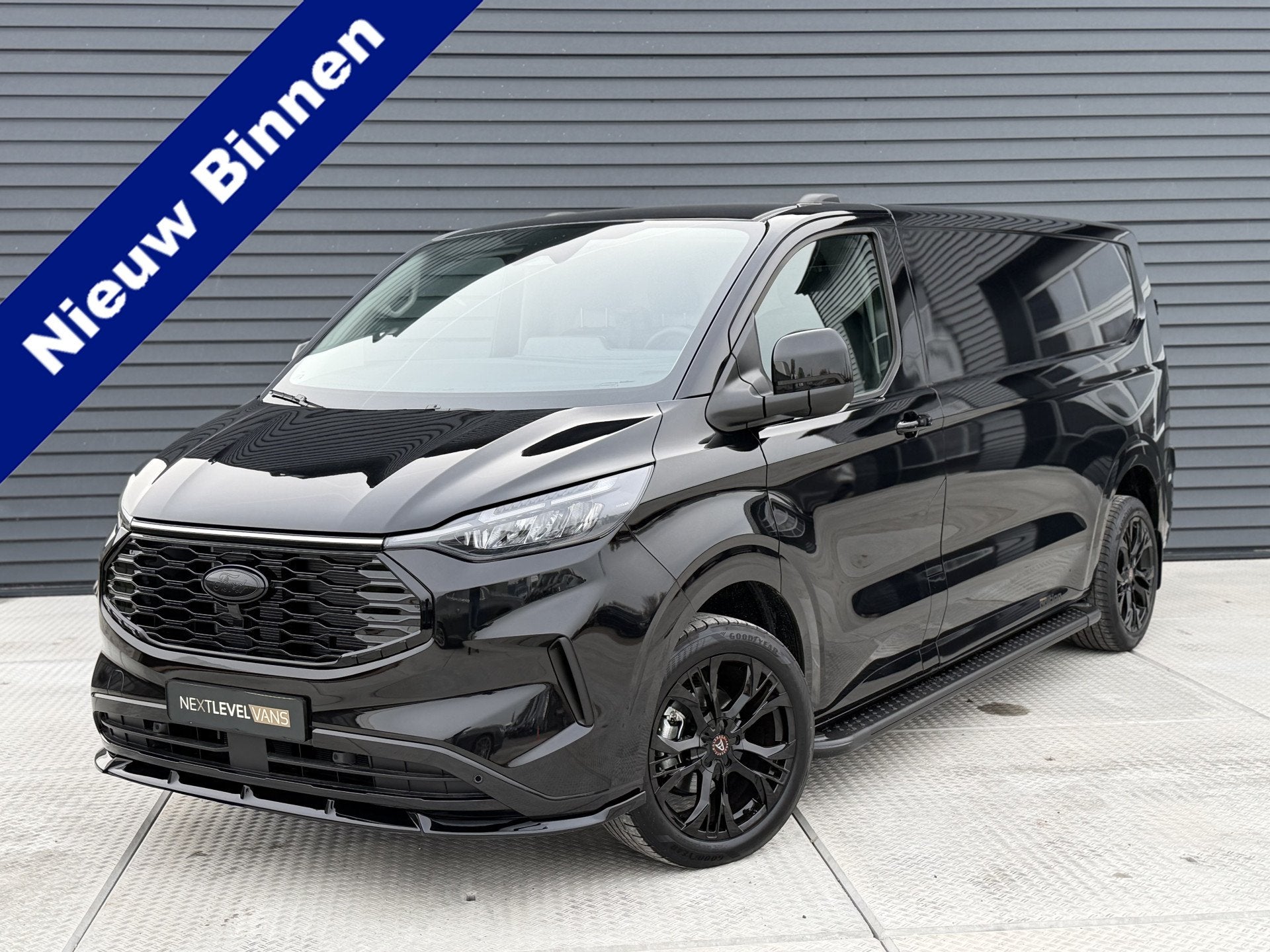 Ford Transit Custom 340 71KW L2H1 NEXT LEVEL EDITION, Stof, Gebruikt, 4 cilinders, Met garantie (alle)