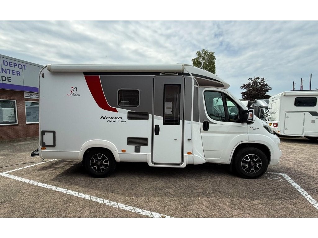 Bürstner Nexxo Van T 569 NL Camper (NAP) Aut 30Year, Caravans en Kamperen, Campers, Automaat, Ringverwarming, Fiat, Tot en met 2