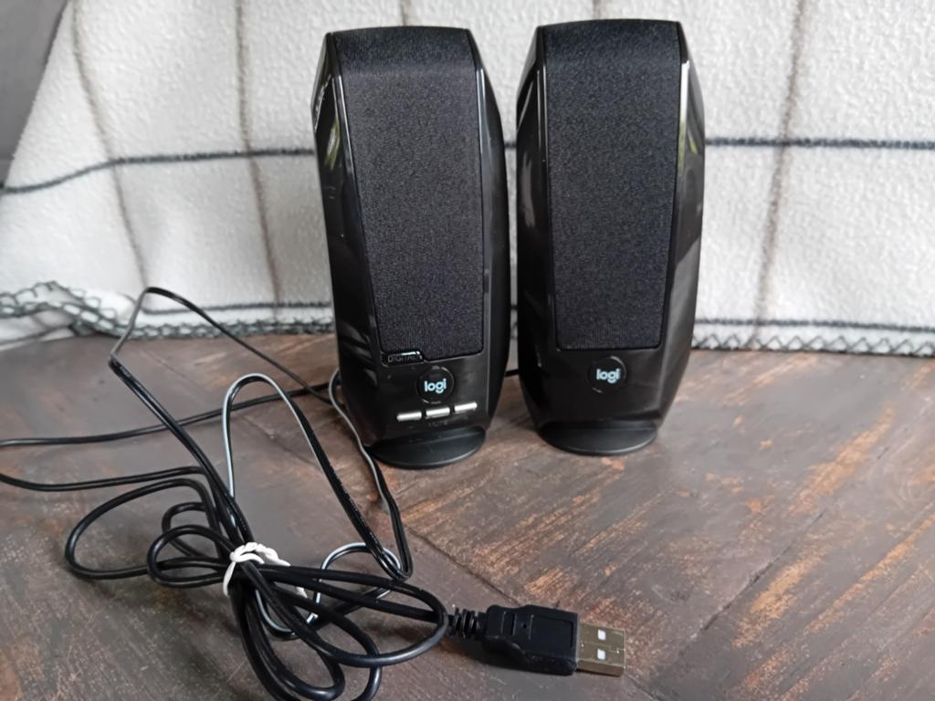 Logitech Z120 Compacte Stereo USB-luidsprekers, Computers en Software, Pc speakers, Ophalen, Zo goed als nieuw, Audiokanaal 2