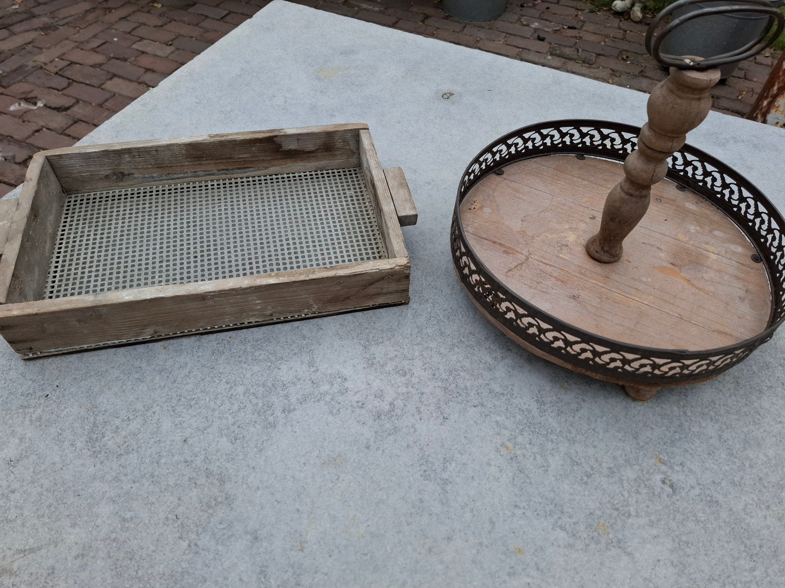 Etagere en dienblad tuinzeef, Huis en Inrichting, Woonaccessoires | Etagères, Ophalen