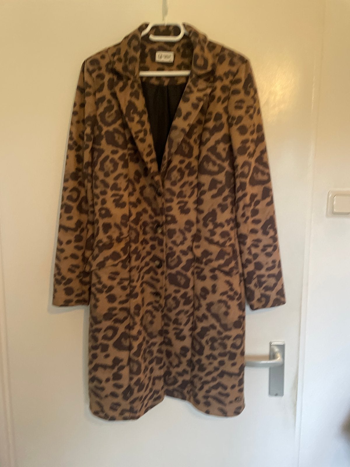 Angelle Milan Luipaardprint Jas Maat M blazer ,jas, Ophalen of Verzenden, Zo goed als nieuw, Maat 38/40 (M), Bruin
