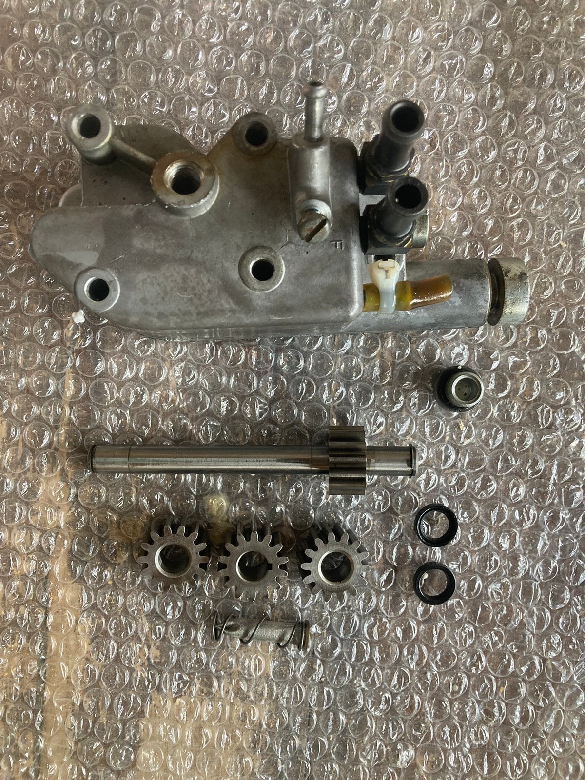 Harley Davidson FLH shovelhead oliepomp OEM, Ophalen of Verzenden, Gebruikt