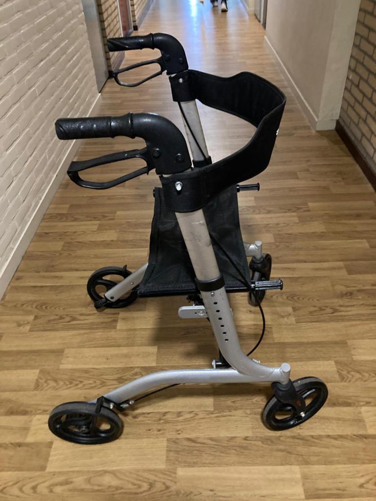 Rollator, Diversen, Ophalen, Zo goed als nieuw