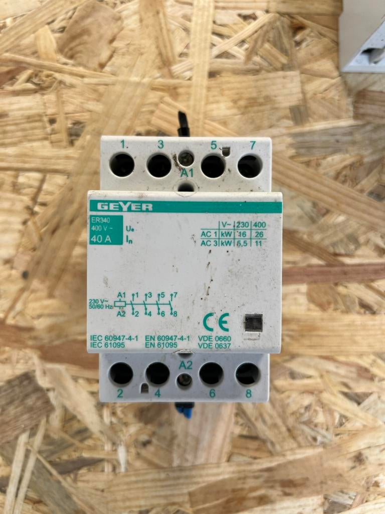 7 Geyer ER340 magneetschakelaars - 40A, 230/400V, Doe-het-zelf en Verbouw, Ophalen of Verzenden, Gebruikt, Schakelaar