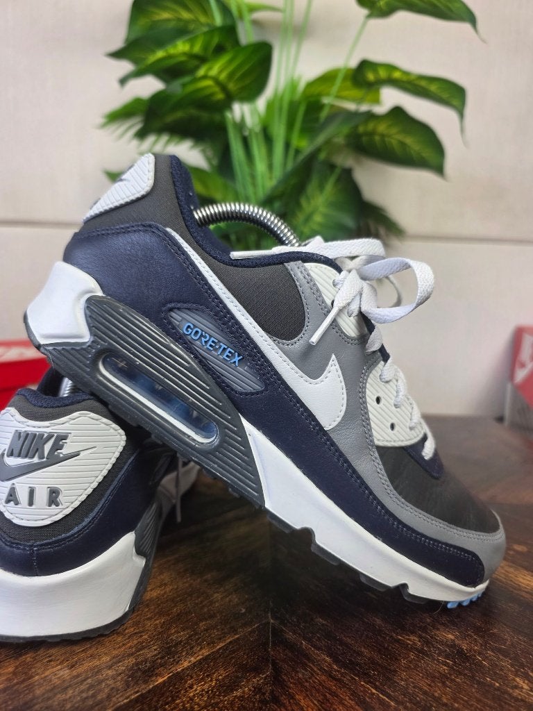 Nike Air Max 90 Gore-Tex Obsidian maat 42,5, Blauw, Nike, Ophalen of Verzenden, Nike