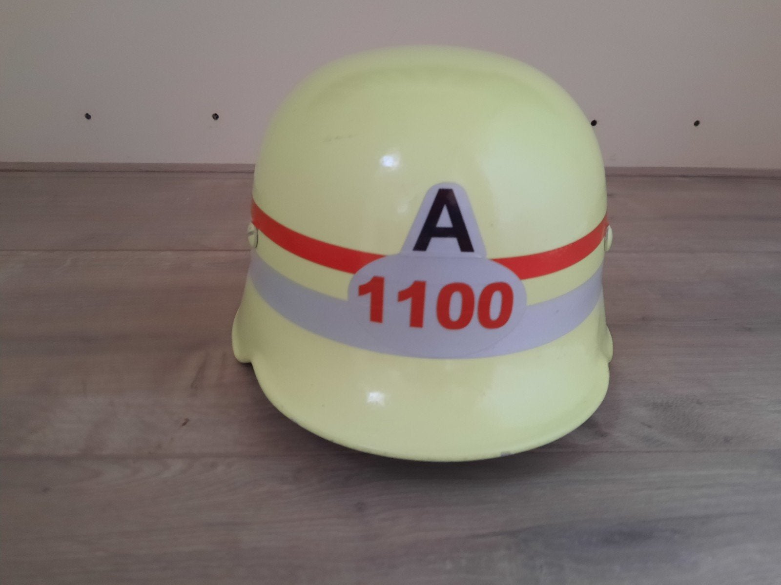Duitse brandweerhelm, klassiek model., Verzamelen, Militaria | Algemeen, Ophalen of Verzenden, Landmacht, Duitsland, Helm of Baret