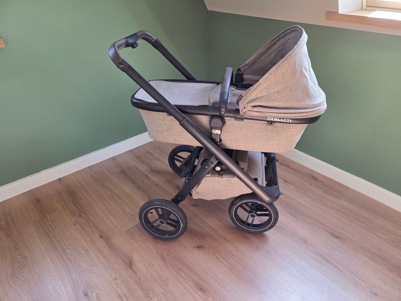 Dubatti One Combiwagen Melange Taupe - Zo goed als nieuw, Kinderen en Baby's, Duowagen, Zo goed als nieuw, Ophalen, Kinderwagen