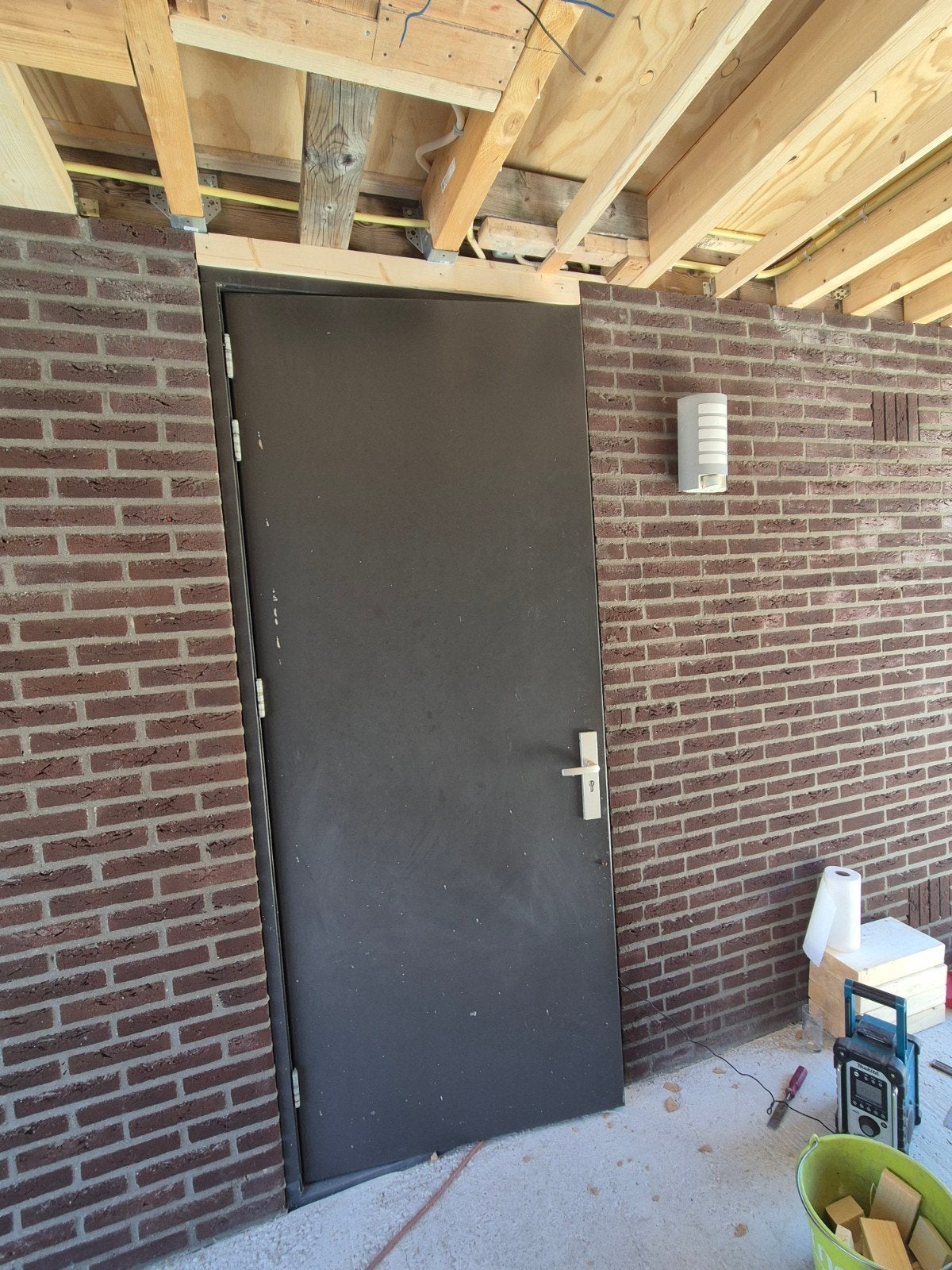 Schuurdeur, Doe-het-zelf en Verbouw, Ophalen, Zo goed als nieuw, Buitendeur, 200 tot 215 cm