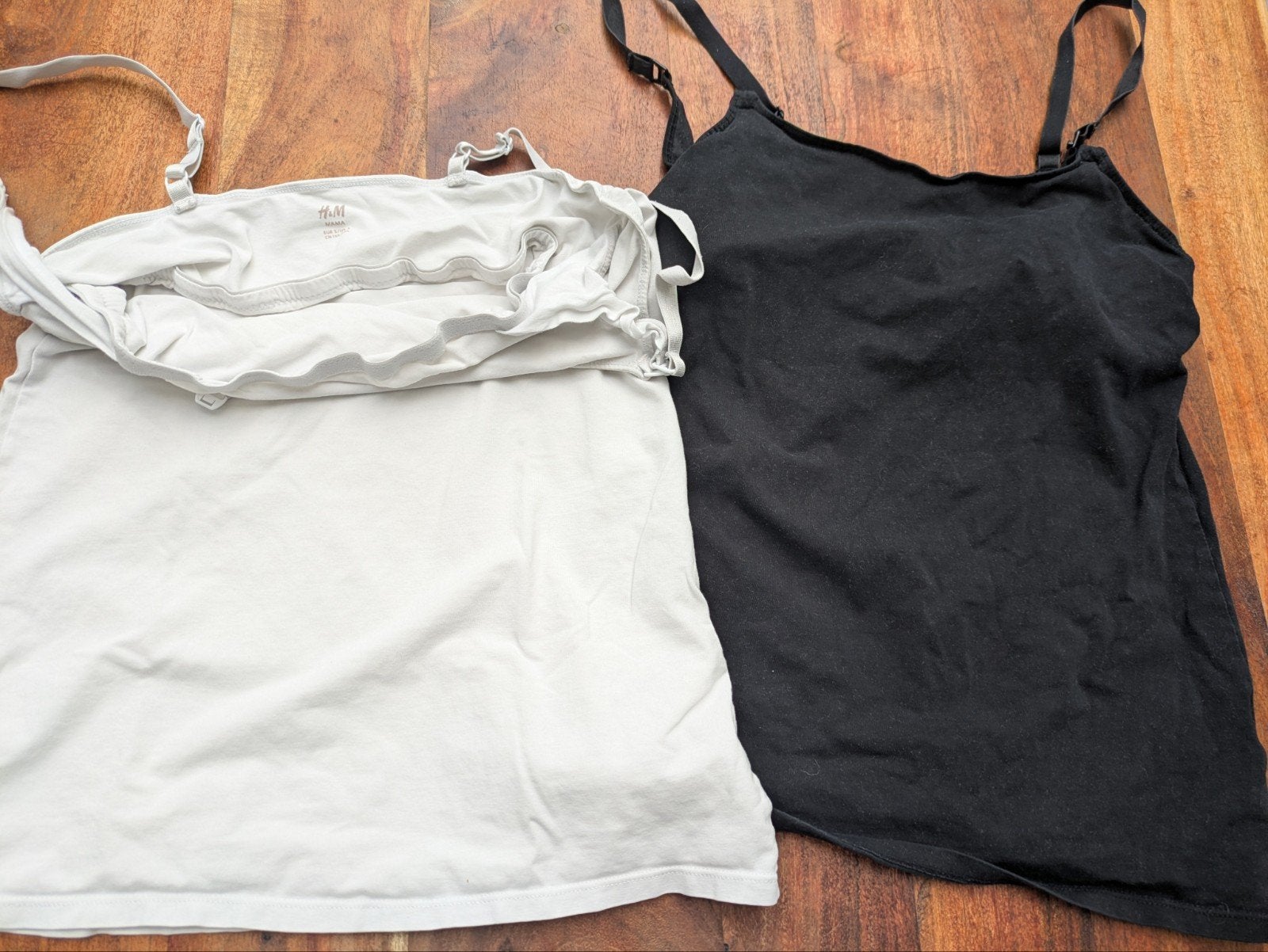 H&M Mama voedingshemdjes (2 stuks) - Zwart en Grijs, Ophalen, Zo goed als nieuw, Zwart, Shirt of Top